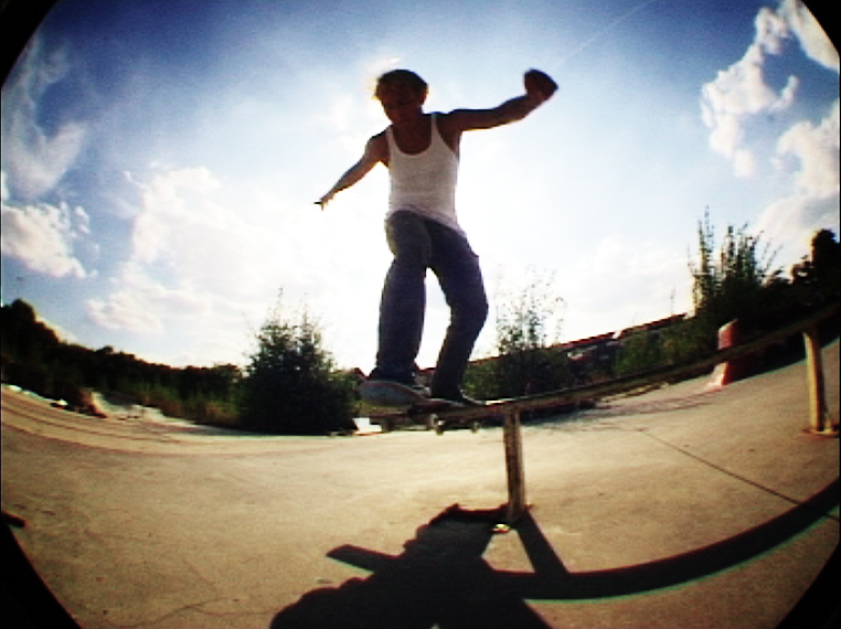 3Alexander Schach - Nollie Bs Board - Hannover Ghettospot.jpg