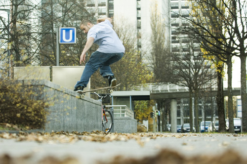 frontside_noseslide2.jpg