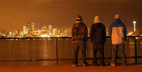 Andi, Max und Hannes vor Seattle