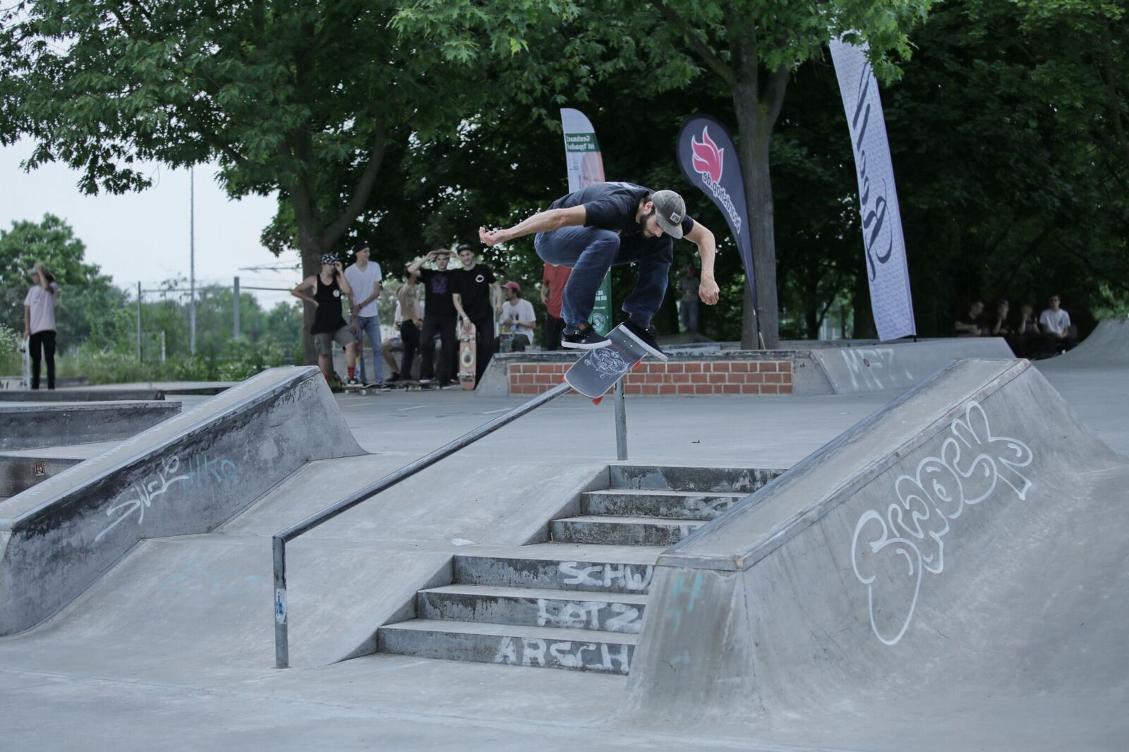 Nollie Heelflip