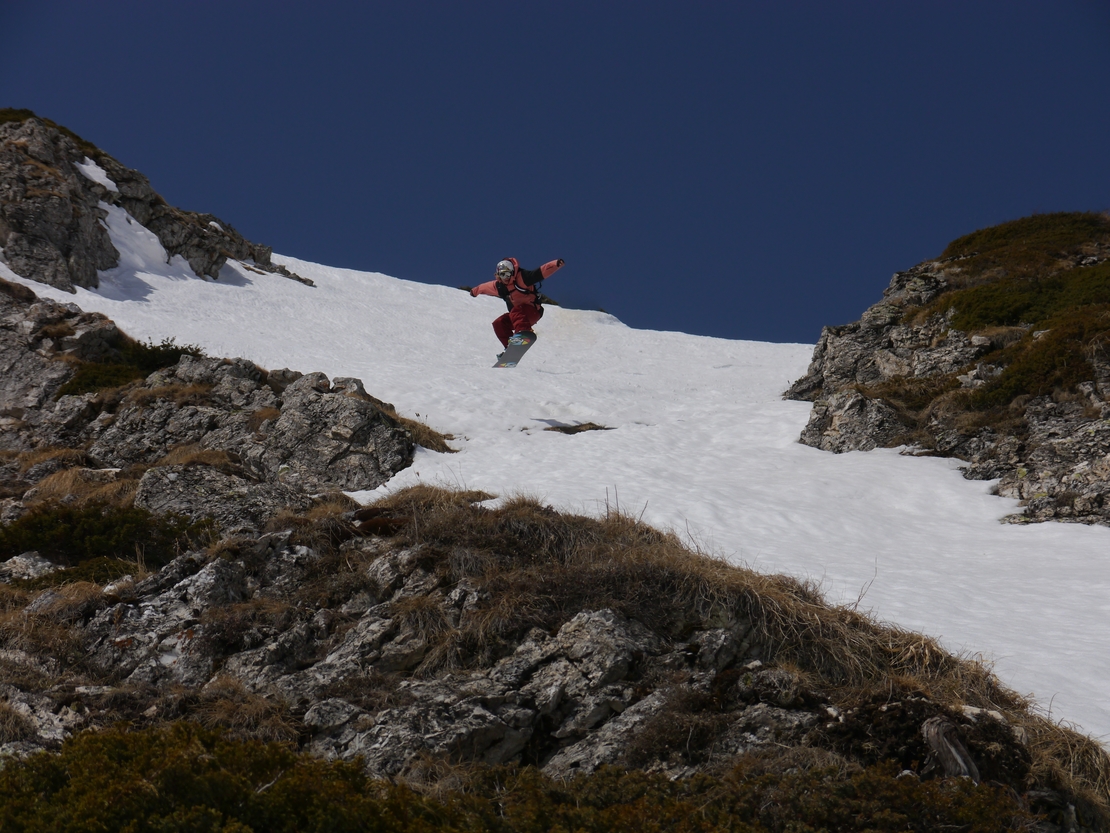 popova sapka, mazedonien, winter, snowboard, ski, mountain-action, boardmag, eskimo, freeride